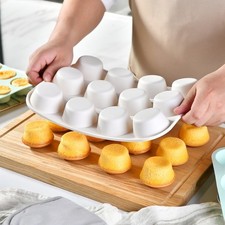 LARGE MUFFIN PAN YORKSHIRE